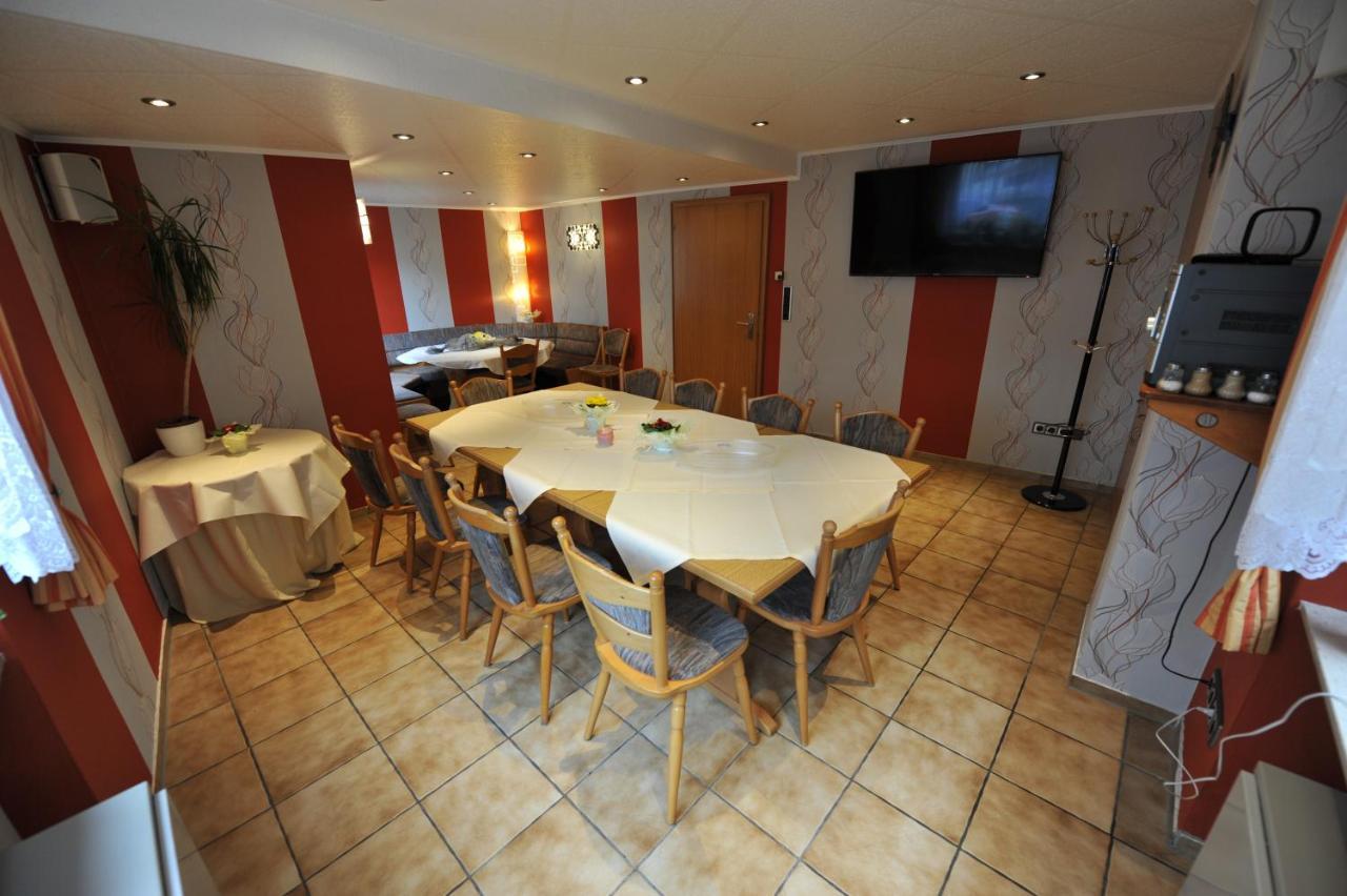 Hotel-Restaurant Ehses Zeltingen-Rachtig Buitenkant foto