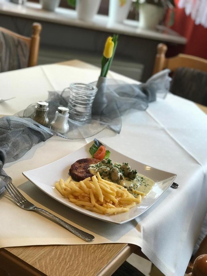Hotel-Restaurant Ehses Zeltingen-Rachtig Buitenkant foto